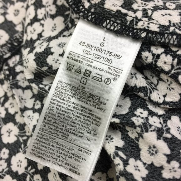 GAP Blouse Tiered Top Size L Womans Black White Floral Rayon 3/4 Sleeve Keyhole - Picture 11 of 15